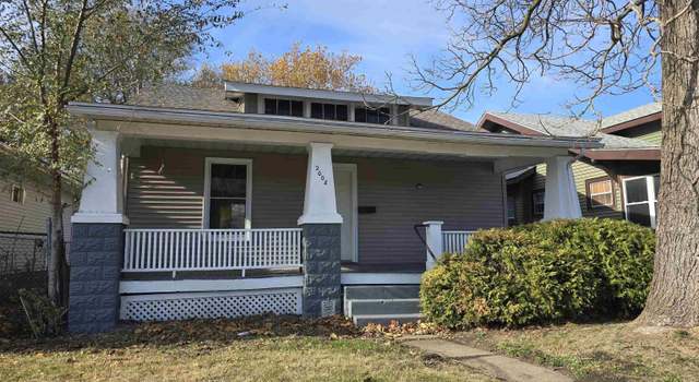 Photo of 2008 11th St, Rock Island, IL 61201