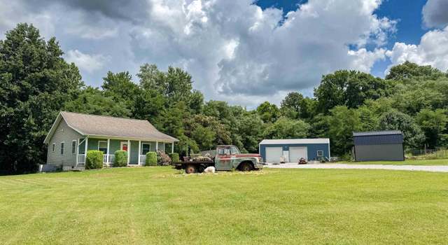 Photo of 339 Spring St, Dongola, IL 62926