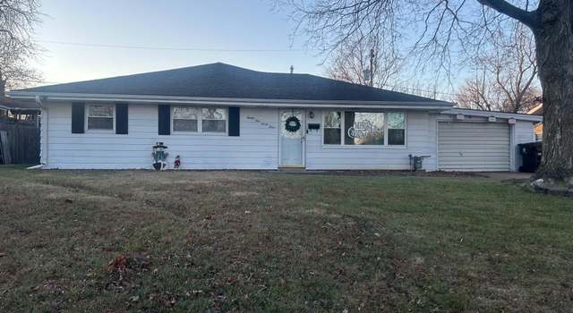 Photo of 2133 N Wellington Dr, Peoria, IL 61604