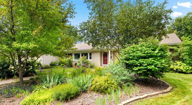 Photo of 3213 N Linnhill Ct, Peoria, IL 61604