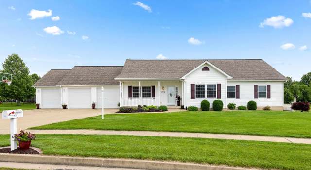 Photo of 512 N Fairgrounds Way, Elmwood, IL 61529