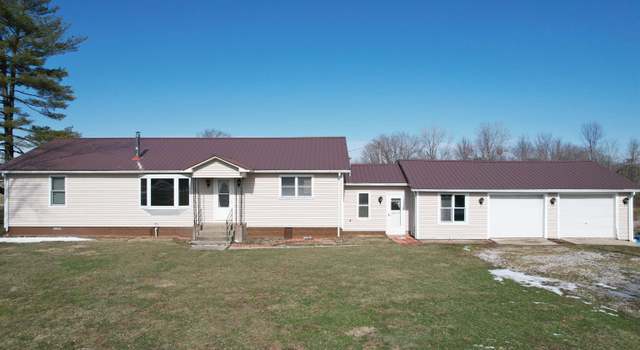 Photo of 5449 Robb Rd, Kinmundy, IL 62854