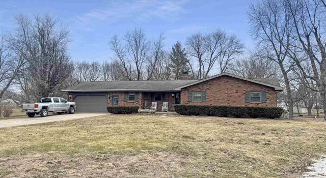 Photo of 310 S Chestnut St, Versailles, IL 62378