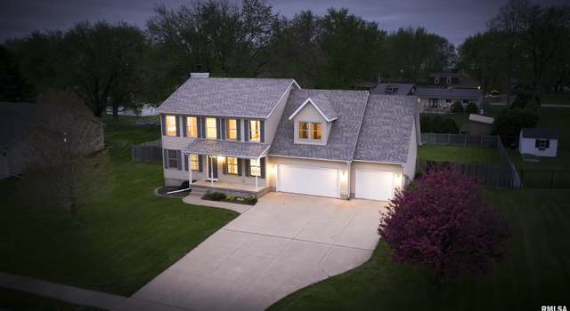 Photo of 3212 Hunter Ln, Eldridge, IA 52748