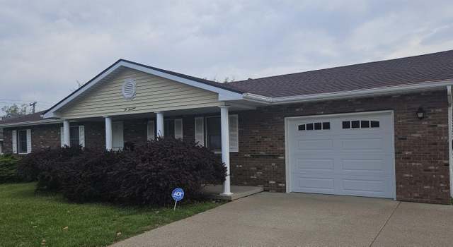 Photo of 214 W Locust St, Harrisburg, IL 62946