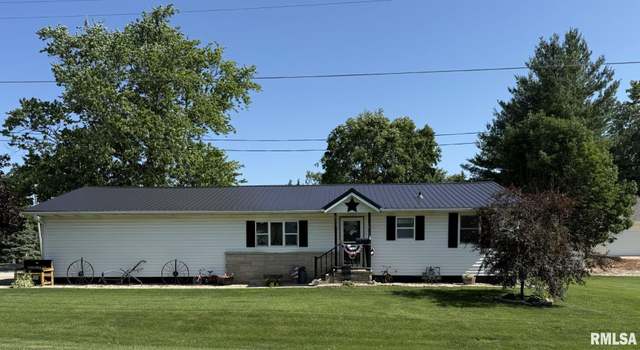 Photo of 804 SE 1st St, Galva, IL 61434