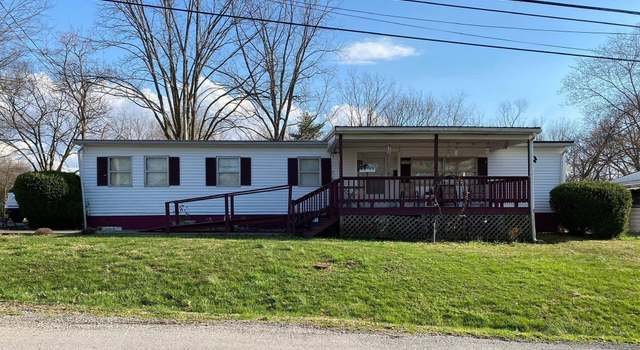 Photo of 211 E Olive St, Mcleansboro, IL 62859-1532