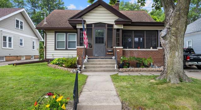 Photo of 706 E Corrington Ave, Peoria, IL 61603