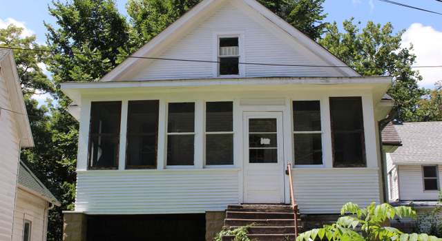 Photo of 1309 Clay St, Davenport, IA 52804