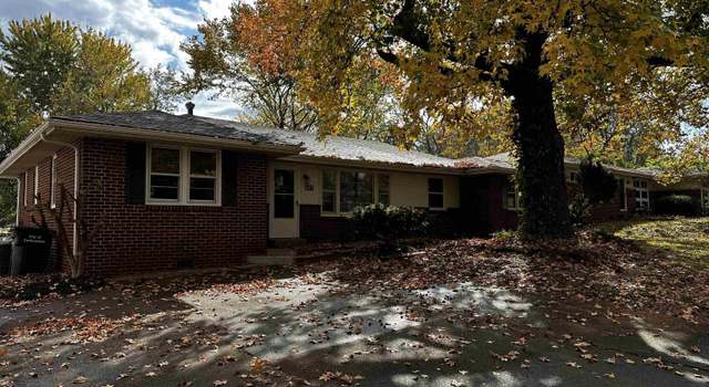 Photo of 607 S Dixon Ave, Carbondale, IL 62901