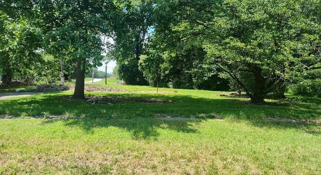 Photo of 301 High St, Mound City, IL 62963