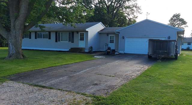 Photo of 301 S 10th Ave, New Windsor, IL 61465