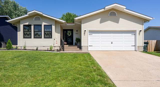 Photo of 6627 Cresthill Dr, Davenport, IA 52806