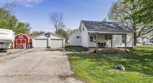 Photo of 301 W Jackson St, Joy, IL 61260