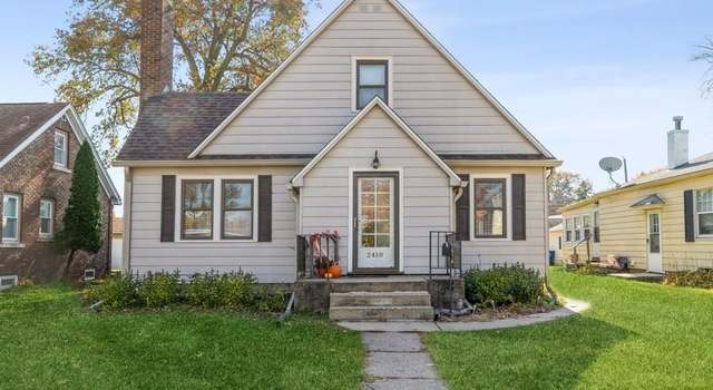 Photo of 2418 18th Avenue A, Moline, IL 61265