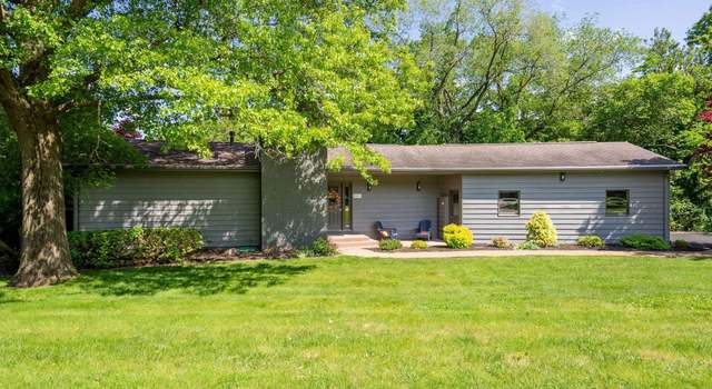Photo of 28013 230th St, Le Claire, IA 52753
