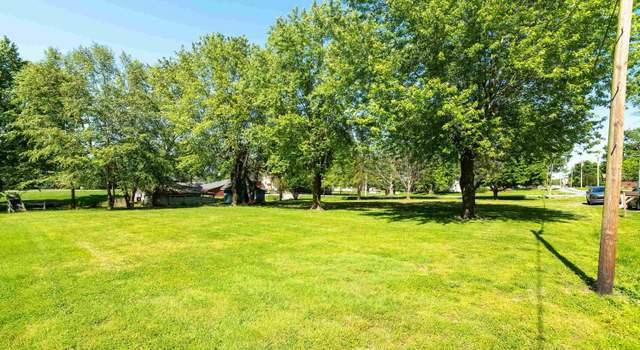 Photo of 301 W Walnut St, Energy, IL 62933