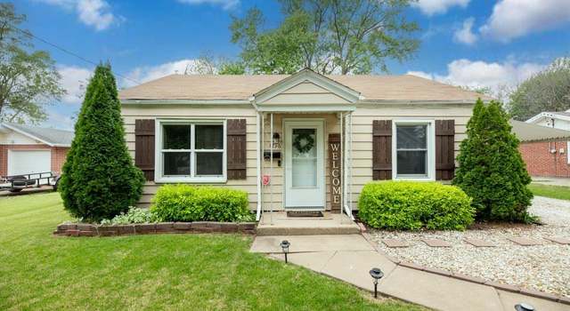 Photo of 1296 Harrison St, Galesburg, IL 61401