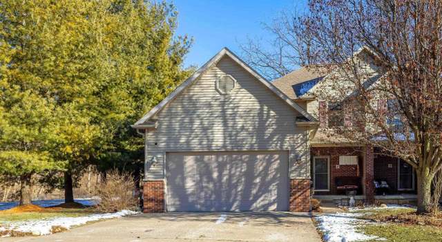 Photo of 1 Musket Ct, Le Claire, IA 52753