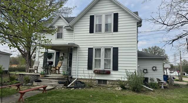Photo of 118 NE 1st St, Galva, IL 61434