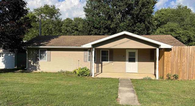 Photo of 28 Albion St, Jacksonville, IL 62650