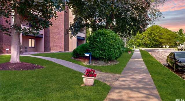 Photo of 2408 W Pasmoso Dr #102, Peoria, IL 61614