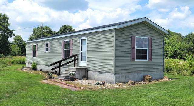 Photo of 9105 Burkett Rd, Iuka, IL 62849