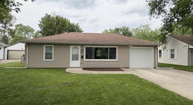 Photo of 2113 W Overbrook Dr, Peoria, IL 61604