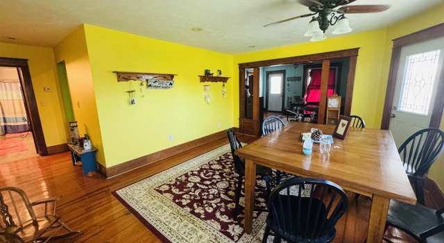 Photo of 501 N Marion St, Salem, IL 62881