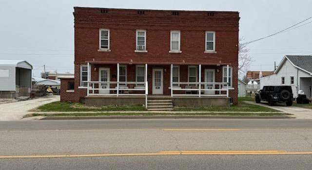 Photo of 48 5th St, Canton, IL 61520