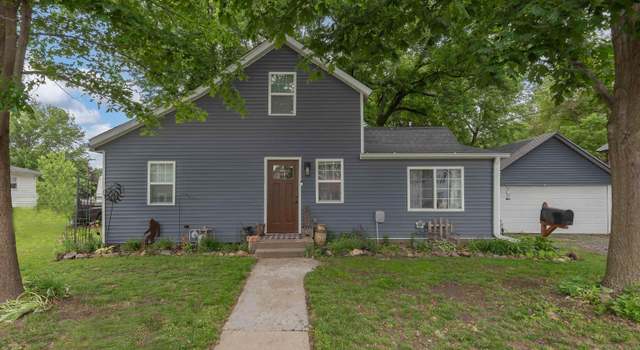 Photo of 521 E Park St, Geneseo, IL 61254