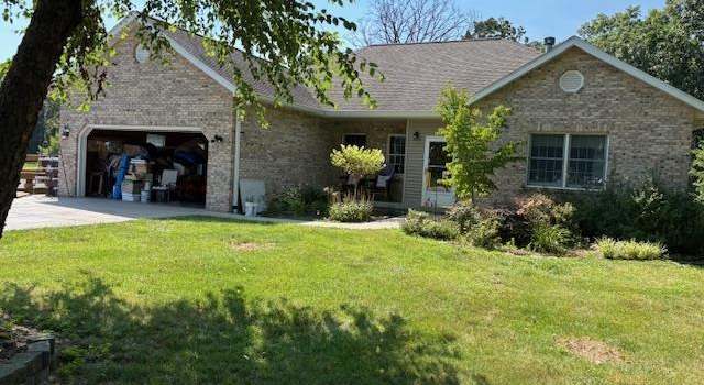Photo of 28083 Carlinville Cut Off Rd, Girard, IL 62640