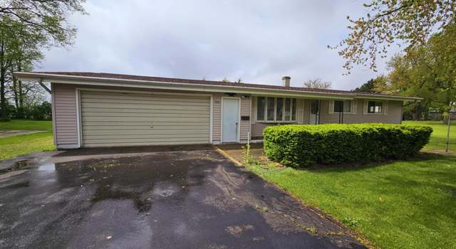 Photo of 703 S Walnut St, Delavan, IL 61734