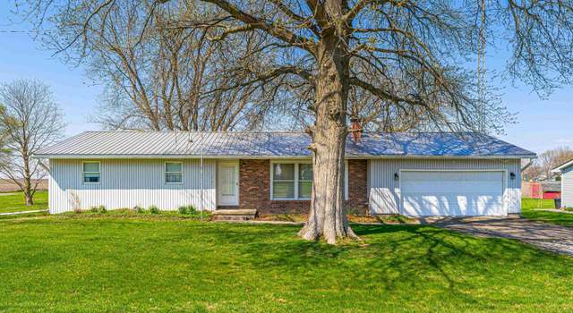 Photo of 101 N Maple St, Chestnut, IL 62518