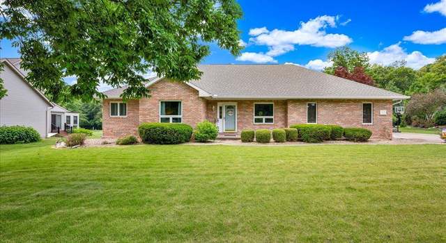 Photo of 1125 Oakwood Rd, East Peoria, IL 61611