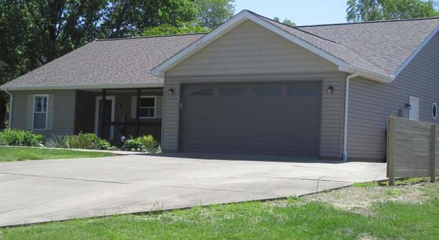 Photo of 1607 Marion St, Carterville, IL 62918
