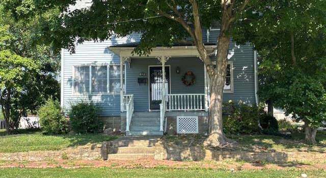 Photo of 329 S Plum St, Carlinville, IL 62626
