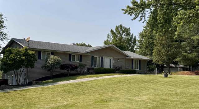 Photo of 15 Elmo Dr, Macomb, IL 61455