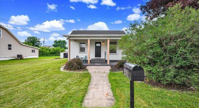 Photo of 111 N Church St, Roanoke, IL 61561