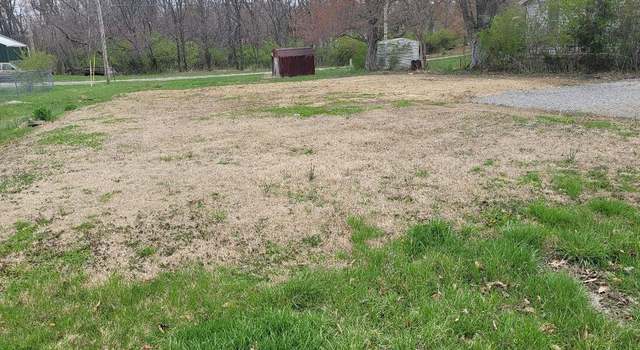 Photo of 2806 Main St, Mount Vernon, IL 62864