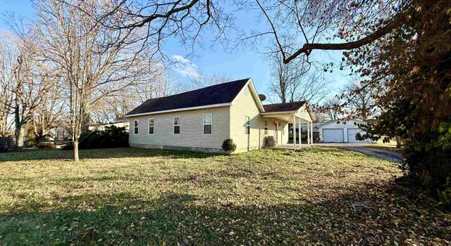 Photo of 321 W Collins St, Goreville, IL 62939