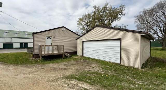 Photo of 404 1st St, Lowden, IA 52255