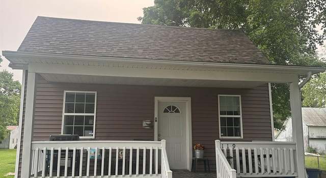 Photo of 119 S Elm St, Williamsfield, IL 61489