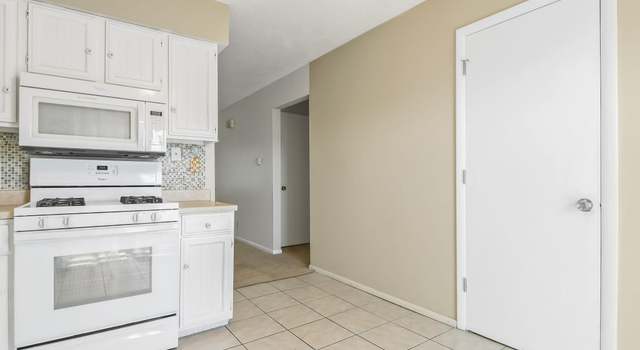 Photo of 900 S Durkin Dr #45, Springfield, IL 62704