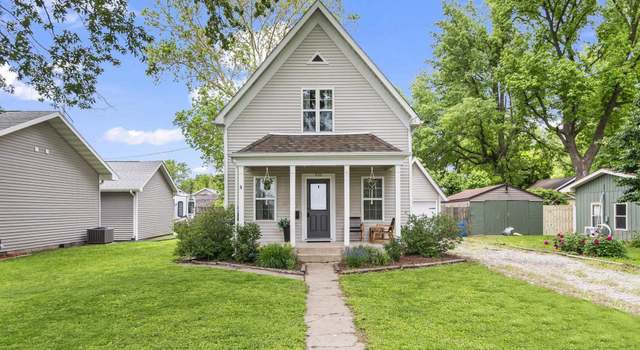 Photo of 910 W Van Buren St, Auburn, IL 62615
