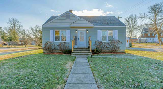 Photo of 117 NE 3rd St, Hopedale, IL 61747