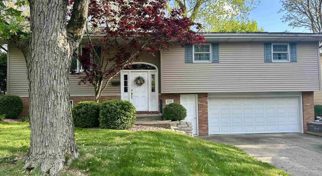 Photo of 2526 W Huntington Dr, Peoria, IL 61614