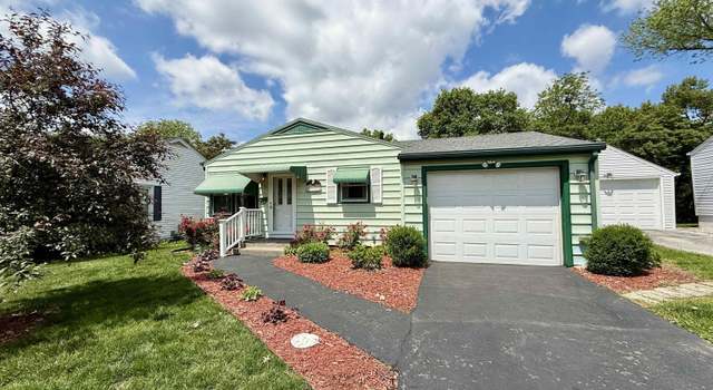 Photo of 10 Blackhawk Hills Ct, Rock Island, IL 61201