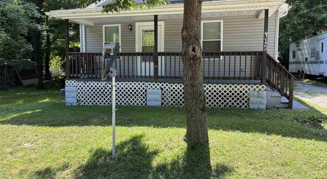 Photo of 415 S 4th St, Mt Vernon, IL 62864