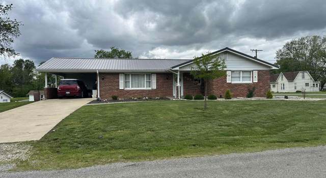 Photo of 803 S East St, Pinckneyville, IL 62274
